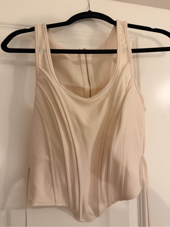 SHEIN Tops - SHEIN Cream Sculpted Seam Racerback Tank